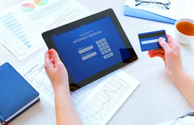 Tips to Banks for Optimizing Security Level in their Mobile Banking Apps 1 banking-app-development